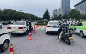 漢中交警二大隊加強雙節期間天漢濕地公園周邊交通疏導縮略圖